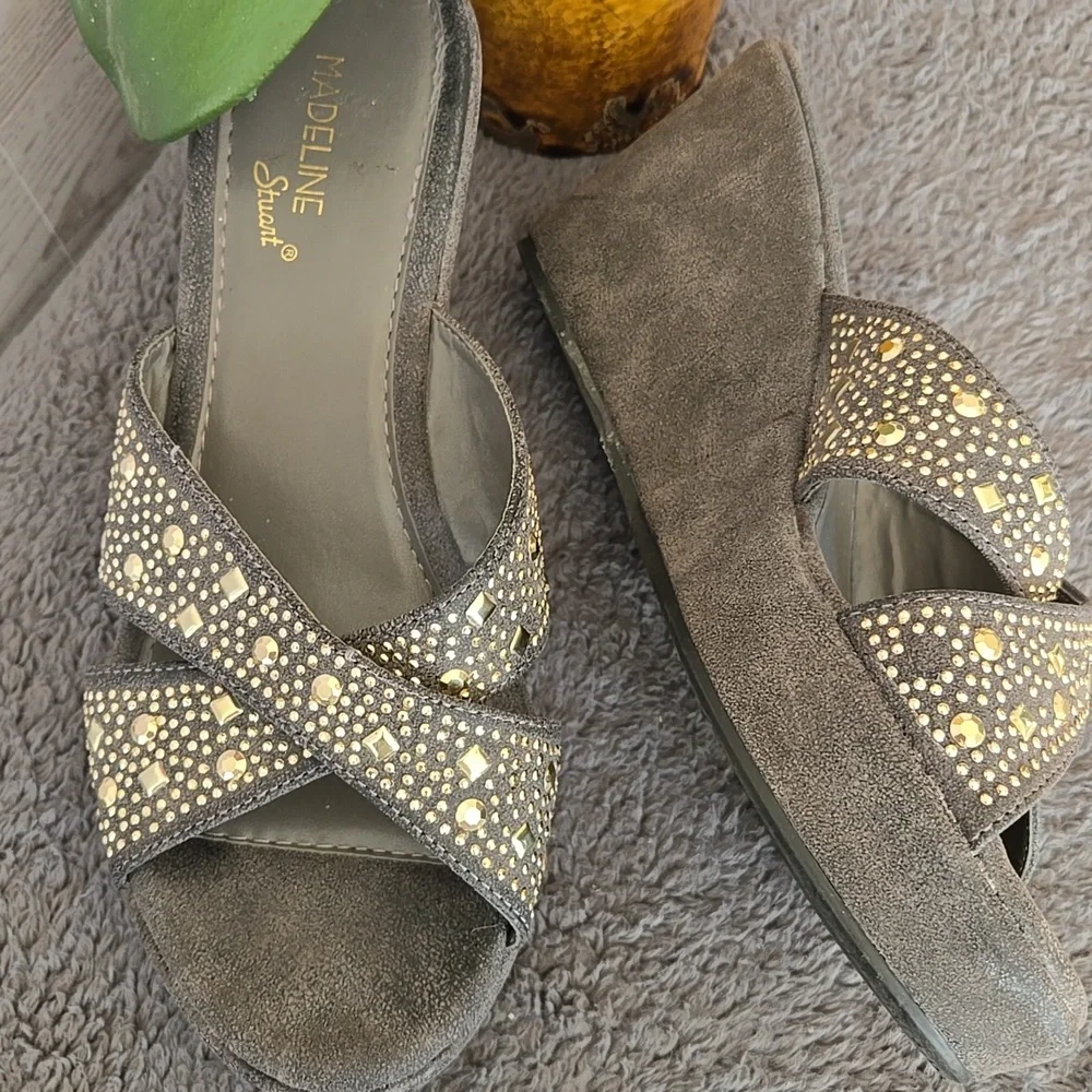 Madeline Stuart Studded Wedge Sandals Sz 7 M